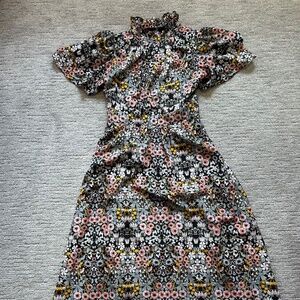 Julia Jordan Women’s Dress Size XS Midi-Long Multi color Flower Pattern